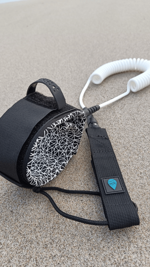 Droplet Coiled SUP Leash - Knee (2)