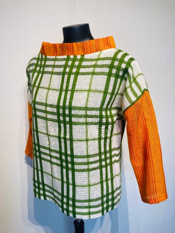 Trine-bluse med kontrast billede 3