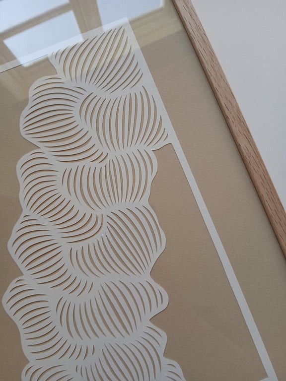 A3 papercut, beige, indrammet  (2)