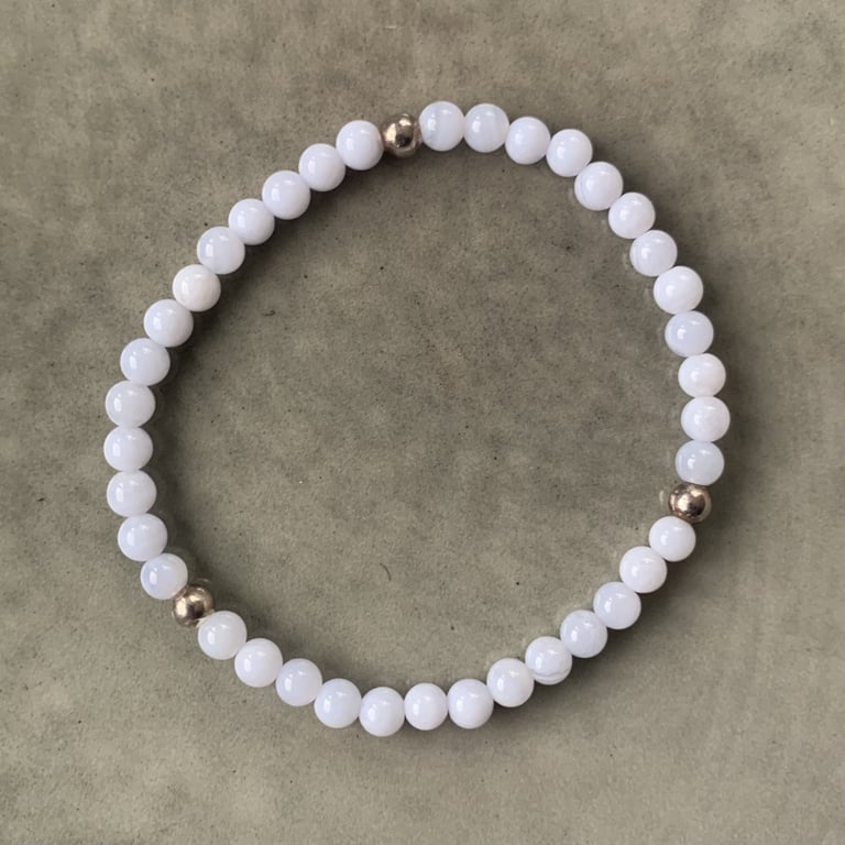 Blå kalcedon armbånd 4mm