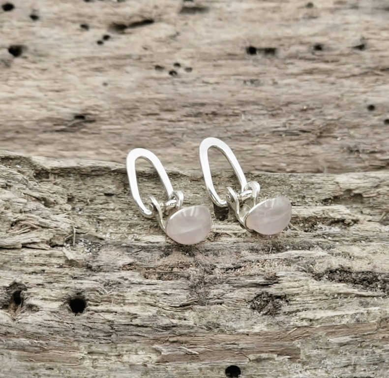 Rosakvarts øreclips. billede 2