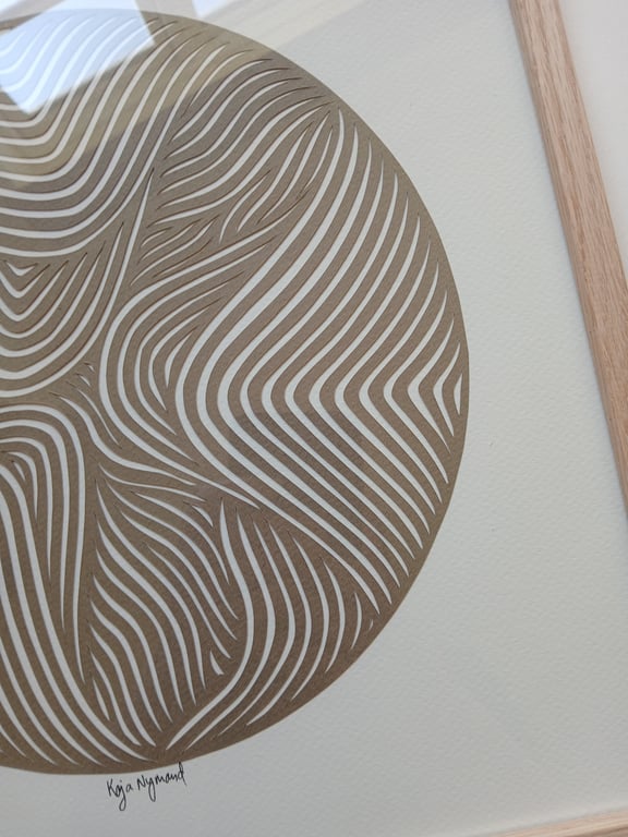 30x30cm papercut, støvet kahki, indrammet (2)