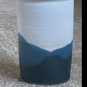 Limfjordsvase oval vase højde 15 cm brede 7,5 - 10 cm – produktbillede
