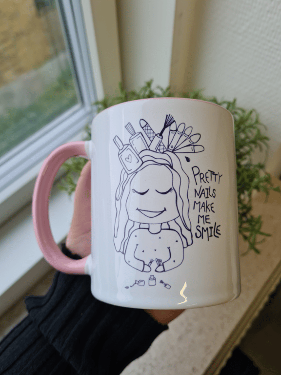 Krus: pretty nails make me smile Rosa