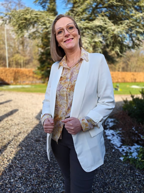 Christelle Buks Grå billede 4