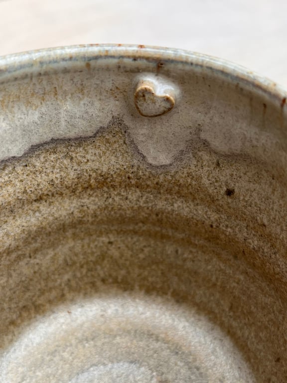 Bølget Croissant krus. 380 ml. H: 9 cm billede 3