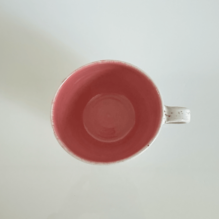 Oval kop i koralrød og råhvid med prikker billede 2