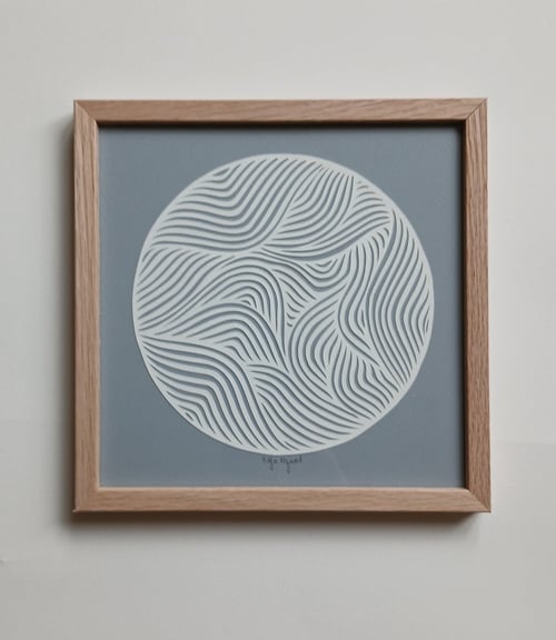20x20cm papercut, dueblå, indrammet