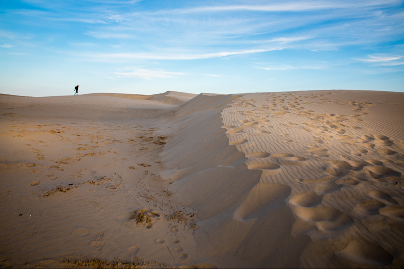  Sand strukturer på Råbjerg mile i Skagen lige efter solnedgang