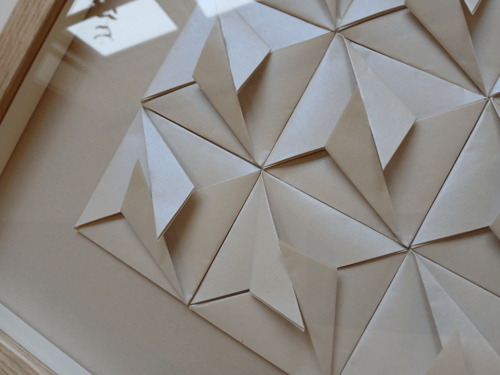 30x30cm foldet værk, beige, indrammet (4)