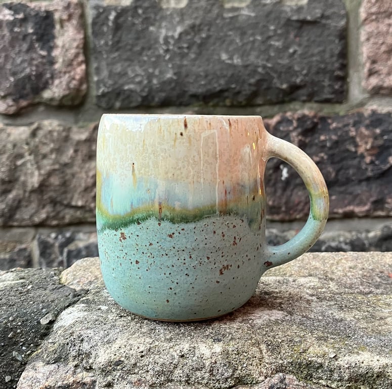 Hånddrejet kop/krus med hank billede 2