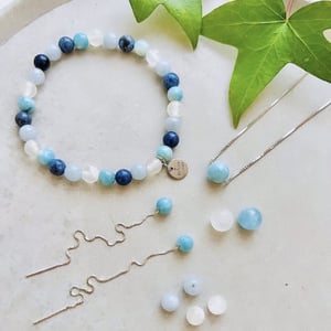 Smykkesæt med Larimar, Selenit og Morganit – produktbillede