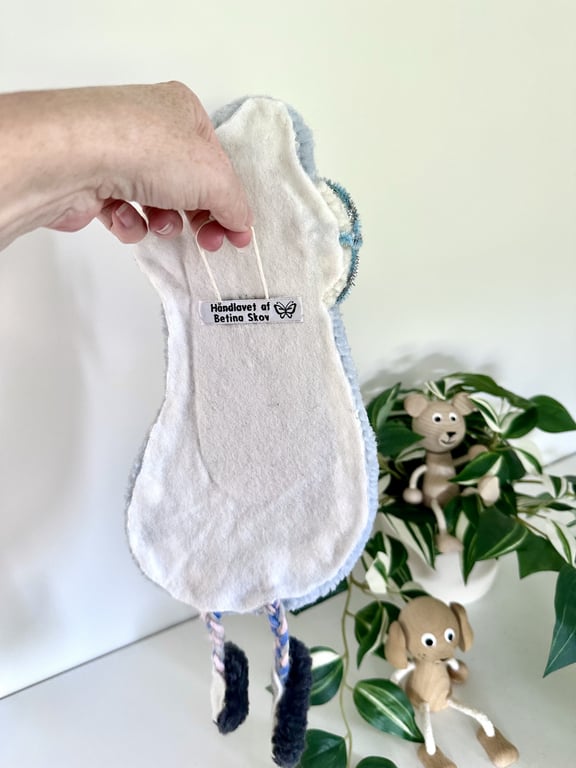 Tuftet vægophæng i uld – Håndlavet til børneværelset  billede 3