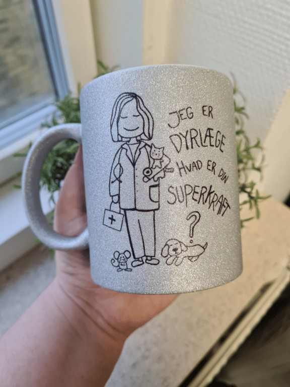 Krus: Jeg er dyrlæge, hvad er din superkraft Sølv Glimmer