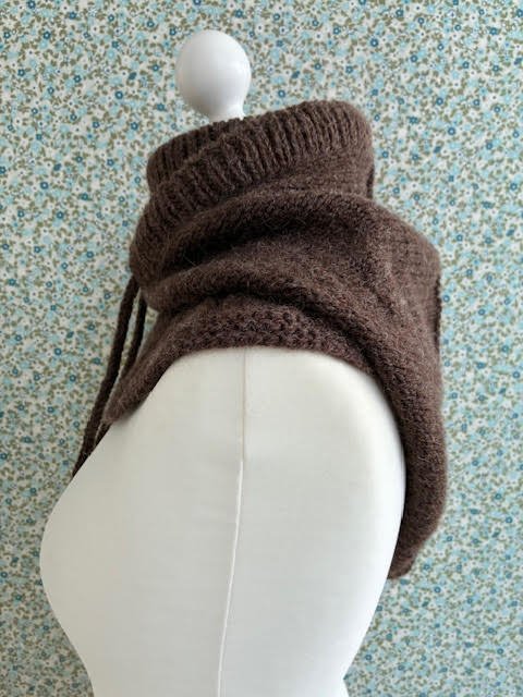 Digital opskrift: Loving Lissi - Pixie Hood (halsedisse med hætte) billede 2