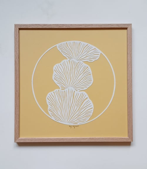30x30cm papercut, banana, indrammet