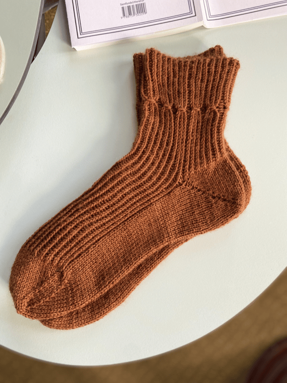 Poirot_sok - strikkeopskrift