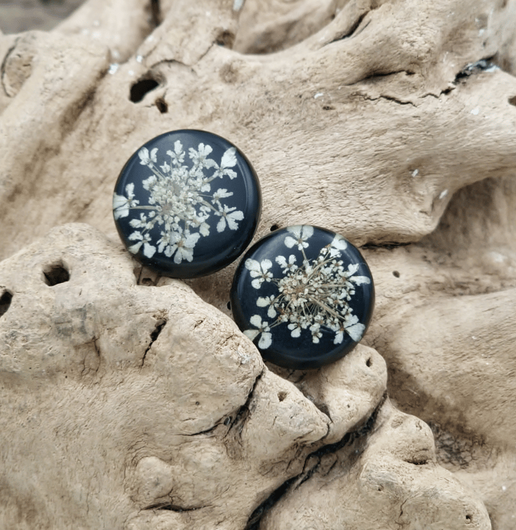 Vild gulerod øreclips.