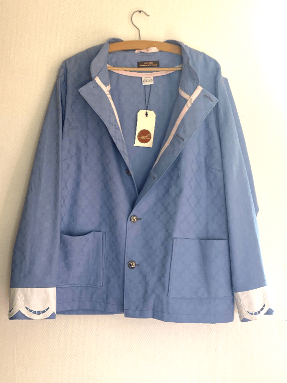 Dueblå jakke med blonde-detaljer billede 3