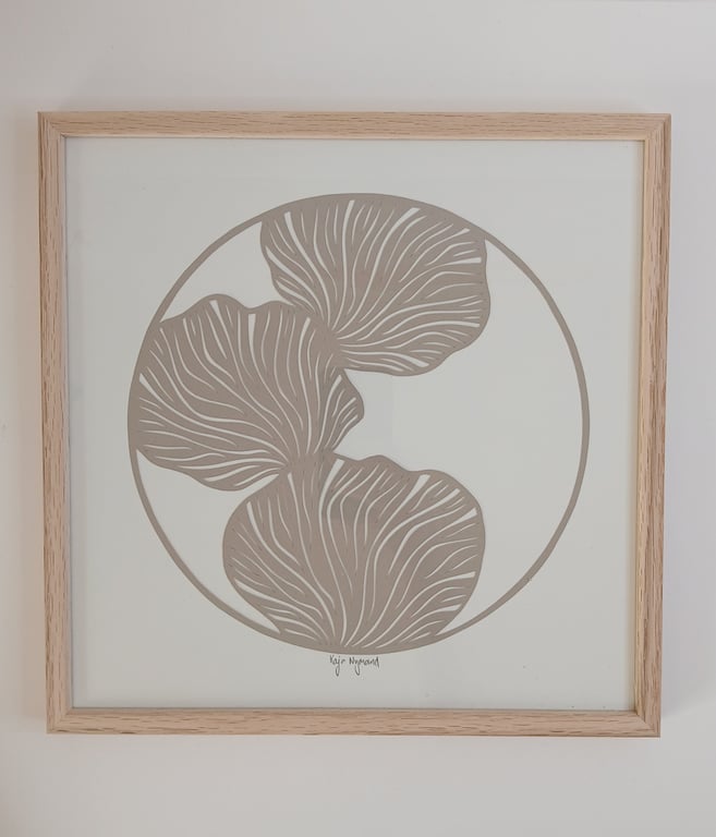 30x30cm papercut, beigegrå, indrammet  (3)