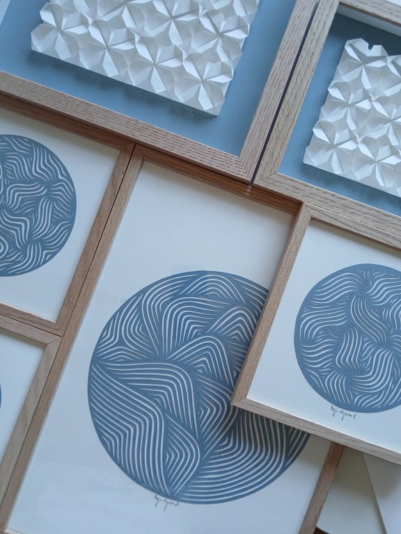 20x20cm papercut, dueblå, indrammet  (3)