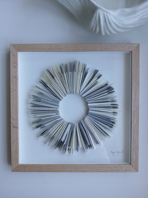 30x30cm relief, Indrammet 