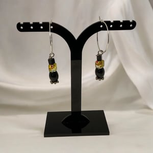 Sorte øreringe  – produktbillede