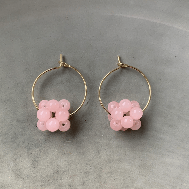 Ferskenfarvet jade Berries øreringe 