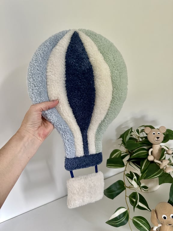 Tuftet luftballon - Håndlavet vægkunst i 100% uld. billede 2