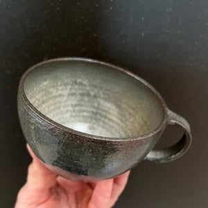 Tekop m. hank (L) - patina – produktbillede