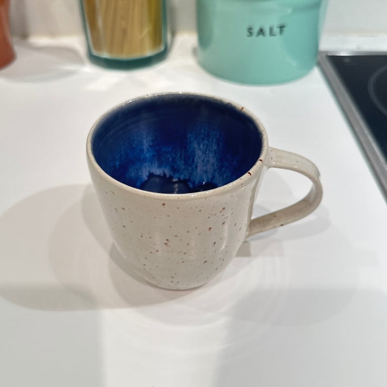 Kop råhvid med nister, safirblå effekt #3