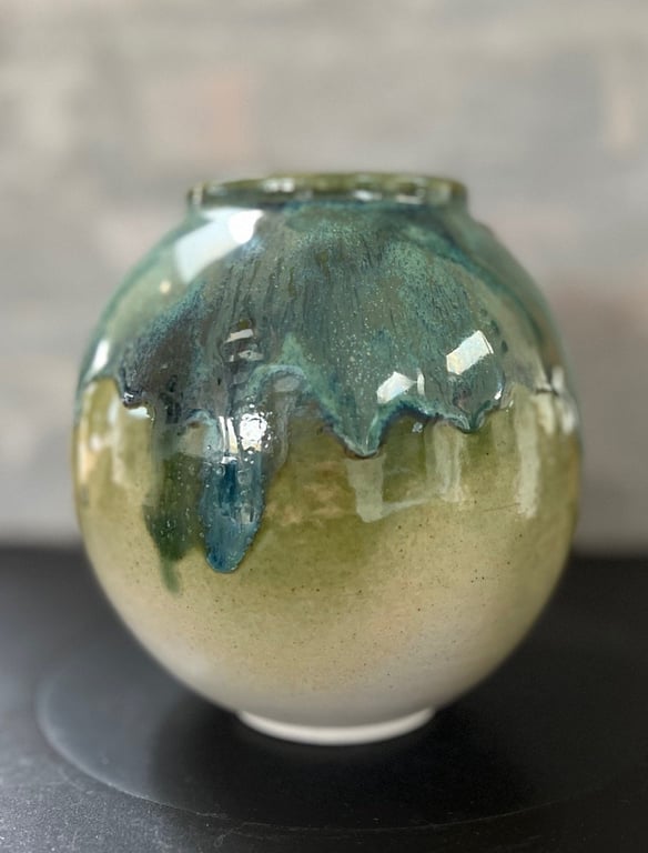 Buttet vase - grønne nuancer