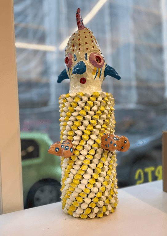 Firfugl med blåt næb. 