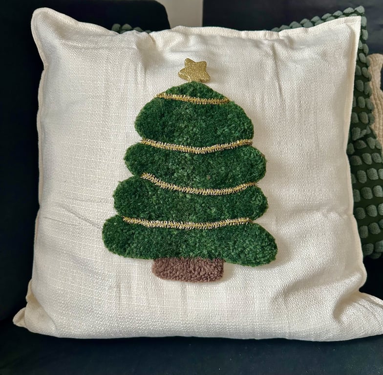 Julepudebetræk med tuftet juletræ billede 2