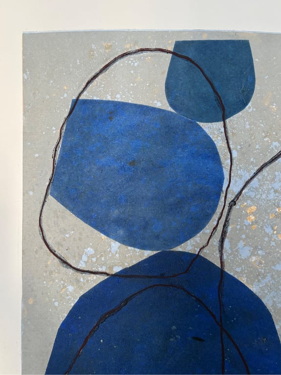 Blå sten ved stranden  billede 6