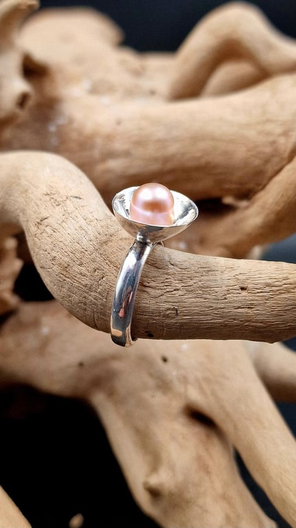 Rosa perle ring.