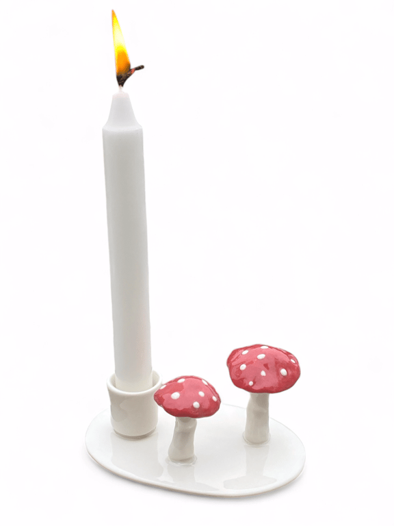 Lysestage med svampe