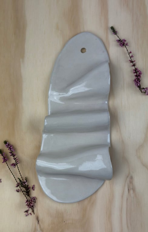 Beige vægrelief - 26,5 x 10 cm