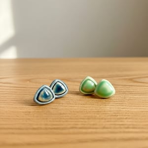 Blå og grønne Ørestikkere – produktbillede