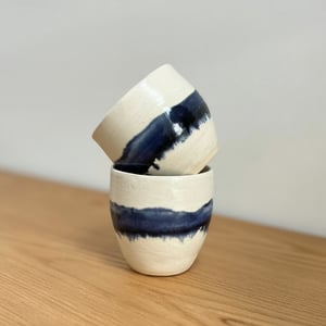 Kopper med blå stribe – produktbillede