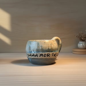 Shhh mor tæller krus, 400 ml. H: 7,5 cm – produktbillede