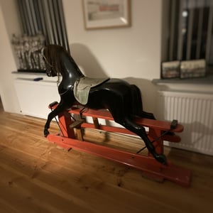Vintage gyngehest – produktbillede
