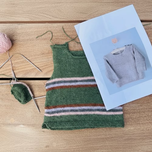 Kit: Babyjumper i alpakka garn - str. 3 og 6 mdr. vælg mellem 15 farver