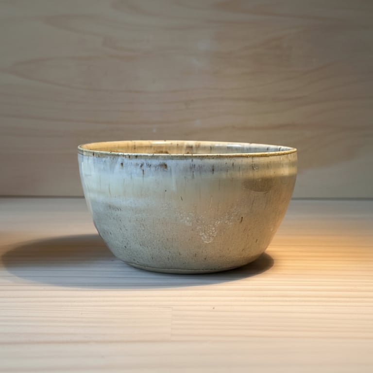 Skål. D: 12,5 H: 6,5 cm