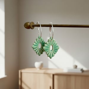 Lys grøn - øreringe – produktbillede